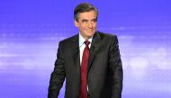 French politician Francois Fillon attends the third prime-time televised debate for the French center-right presidential primary in Paris, November 17, 2016. (REUTERS / Christphe Archambault) 
