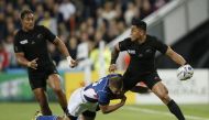 New Zealand's Malakai Fekitoa, right, and Julian Savea, left. (AFP/ADRIAN DENNIS)