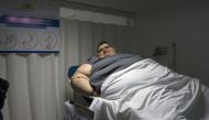 Mexican 32-year-old Juan Pedro Franco, who weighs almost 500 kilograms (1100 pounds) answers questions during a press conference at the hospital in Guadalajara, Mexico on December 21, 2016. AFP / Hector Guerrero
