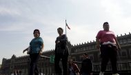 Passengers leave a subway station during a free day of public transport at Zocalo Square in Mexico City, March 17, 2016 (REUTERS / Henry Romero) 