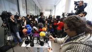 A picture taken on November 5, 2017 shows the press ahead of a press conference of the public prosecutor's office in Brussels regarding Catalan leader Puigdemont in Brussels.  AFP / NICOLAS MAETERLINCK
