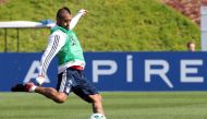 Bayern Munich's Arturo Vidal takes part in a football training session during the team's winter training camp at the Aspire Academy for Sports Excellence in the Qatari capital Doha on January 3, 2018. / AFP / KARIM JAAFAR
