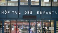 The entrance to the Purpan Children Hospital in Toulouse, southern France, is pictured on January 6, 2018. / AFP / REMY GABALDA