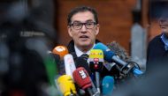 Jaume Alonso-Cuevillas, lawyer of former Catalan regional president Carles Puigdemont, addresses journalists as he leaves the prison (Justizvollzugsanstalt - JVA) of Neumuenster, northern Germany, where Puigdemont is detained, on March 27, 2018. AFP / Axe