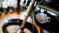 Harley Davidson motorcycles are displayed for sale at a showroom in London, Britain, June 22 2018. Reuters/Henry Nicholls