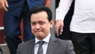 Philippines senator Antonio Trillanes leaves a police station after being arrested in Manila on 25 September 2018.  AFP / NOEL CELIS