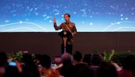 Indonesian President Joko Widodo speaks at an annual meeting with top bankers and policymakers in Jakarta, Indonesia November 27, 2018. REUTERS/Darren Whiteside