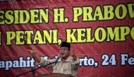 Indonesian presidential candidate Prabowo Subianto, a former military general, delivers a campaign speech in Mojokerto, West Java province on February 24, 2019.  AFP / Juni Kriswanto