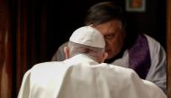 Pope Francis (Front) kneels before a priest to confess during a penitential liturgy mass on the Friday of the Third Week of Lent, on March 29, 2019 at St. Peter’s Basilica in the Vatican. AFP/pool/ Andrew Medichini