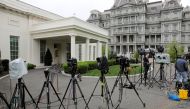 Cameras of the news media stand positioned outside the White House before the release Mueller report on Russian interference in the 2016 US presidential election, April 18, 2019. Reuters/Lucas Jackson
 
 