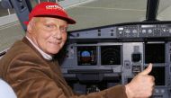 Picture taken on March 22, 2007 shows Austrian three-time Formula One world champion Niki Lauda posing in the cockpit of an Airbus A 319 in Hamburg, northern Germany. Germany OUT / AFP / dpa / Maurizio Gambarini