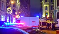Russian police cars blocks a street next to the FSB security service's office in Moscow on December 19, 2019. (AFP / Vasily MAXIMOV)