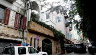 A Lebanese internal security forces vehicle parked outside a house identified by court documents as belonging to former Nissan chief Carlos Ghosn in a wealthy neighbourhood of the Lebanese capital Beirut on December 31, 2019. AFP / Anwar Amro 