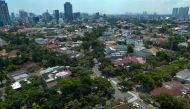 Roads are seen unusually quite in Jakarta on April 2, 2020, 24 days after Jakarta's authority held working from home and online schooling amid concern of the Covid-19 coronavirus. / AFP / BAY ISMOYO
