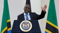 FILE PHOTO: Tanzania's President John Magufuli addresses a news conference during his official visit to Nairobi, Kenya October 31, 2016. REUTERS/Thomas Mukoya/File Photo
