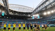Soccer Football - Euro 2020 - Group E - Sweden v Poland - Saint Petersburg Stadium, Saint Petersburg, Russia - June 23, 2021 Sweden players celebrate in front of their fans after the match Pool via REUTERS/Anton Vaganov
