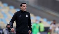 FILE PHOTO: Soccer Football - Copa America 2021 - Final - Brazil v Argentina - Estadio Maracana, Rio de Janeiro, Brazil - July 10, 2021 Argentina coach Lionel Scaloni during the match REUTERS/Amanda Perobelli