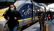 Passengers arrive at the Eurostar terminal at Gare du Nord train station, after France eased travel restrictions for travellers from Britain amid the spread of the coronavirus disease (COVID-19) pandemic, in Paris, France, January 14, 2022. REUTERS/Noemie Olive/File Photo
