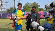 Australia's Mitchell Marsh (L) attends a practice session on the eve of their 2023 ICC Men's Cricket World Cup one-day international (ODI) final match against India at the Narendra Modi Stadium in Ahmedabad on November 18, 2023. (Photo by Punit PARANJPE / AFP)