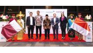 Irfan Setiaputra, Garuda Indonesia President & CEO, Ambassador of Indonesia to Qatar, H E Ridwan Hassan, along with other officials from HIA and Qatar Airways and Garuda Indonesia during the inaugural flight.