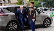Brazil's President Luiz Inacio Lula da Silva (C) arrives by car to visit an exhibition by Brazilian artist Ernesto Neto at the Grand Palais museum in Paris on June 6, 2025. (Photo by Michel Euler / POOL / AFP)
