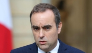 French Prime Minister Sebastien Lecornu delivers a statement at the Hotel Matignon in Paris, on October 3, 2025, before a round of consultations with political parties ahead of the announcement of the new government. (Photo by Alain Jocard / POOL / AFP)
