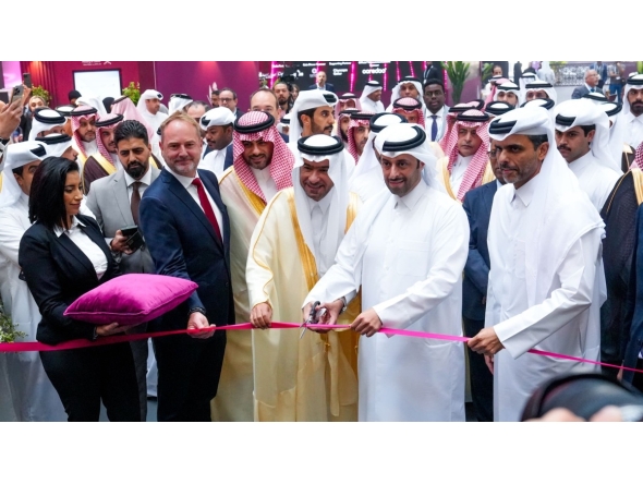 Minister of Municipality H E Abdullah bin Hamad bin Abdullah Al Attiyah, Minister of Municipalities and Housing and Chairman of REGA of Saudi Arabia H E Majid bin Abdullah Al-Hogail, Chairman of Aqarat Eng. Khalid bin Ahmed Al Obaidli with other dignitaries during the inauguration of Cityscape Qatar 2025. 