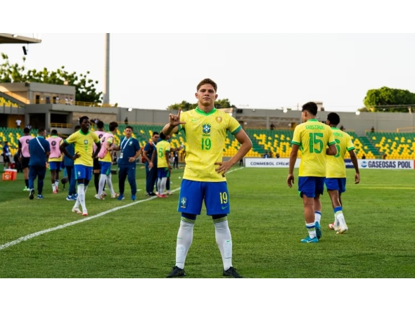 Brazil's Dell. PIC: FIFA 
