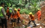 JAKARTA: Rescuers work on site after a landslide hit Cibeunying village in Cilacap Regency, Central Java, Indonesia, Nov. 14, 2025. (Photo by Yuta Isyahya/Xinhua)

