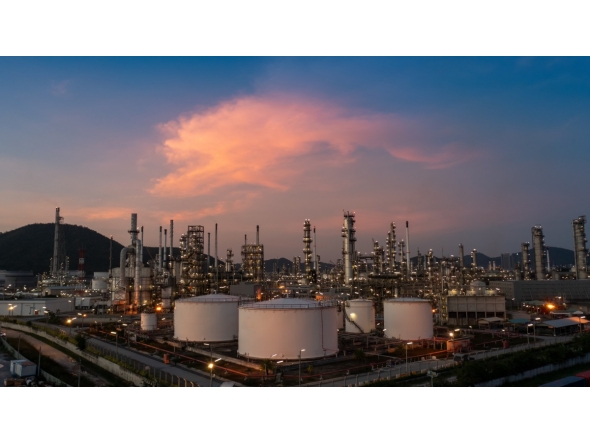 Asia spot LNG rose last week on the back of a colder weather outlook that spurred some demand, lifting prices to their highest levels in six weeks.