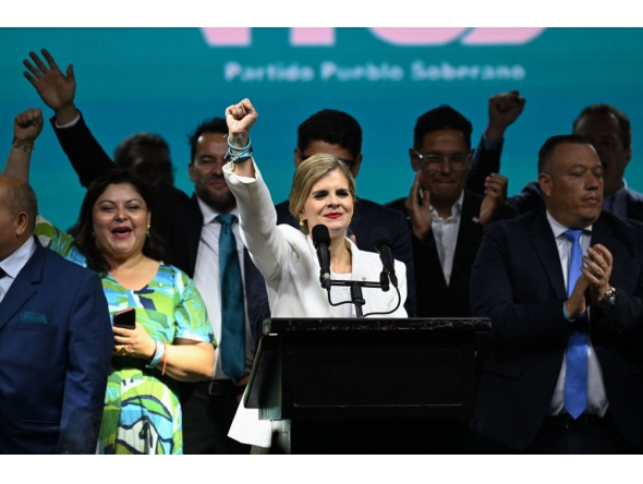 Costa Rica presidential candidate from the Sovereign People Party, laura Fernandez, gestures to supporters during her victory speech after the presidential election results at the Aurola Hotel, in San Jose on February 1, 2026. (Photo by Marvin Recinos/ AFP)
