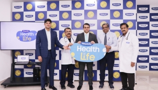 Reyada officials during the campaign.