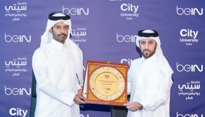 beIN’s Director of MENA HR Hamad Ibrahim Al-Shaikh and Vice-Chairman at Artan Holding Nasser Hassan Al-Naimi during the signing of the agreement.