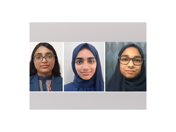 FROM LEFT: Ayesha Mohammed Nadeem Shaikh, Amina Shirin Arippettamannil, and Iman Mustafa Sange