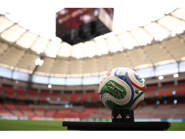  Detail of the adidas FIFA World Cup 2026 match ball before the FIFA World Cup 2026 Group B match between Canada and Qatar at BC Place Vancouver on June 18, 2026 in Vancouver, British Columbia.  (Photo by Fran Santiago / GETTY IMAGES NORTH AMERICA / Getty Images via AFP)
