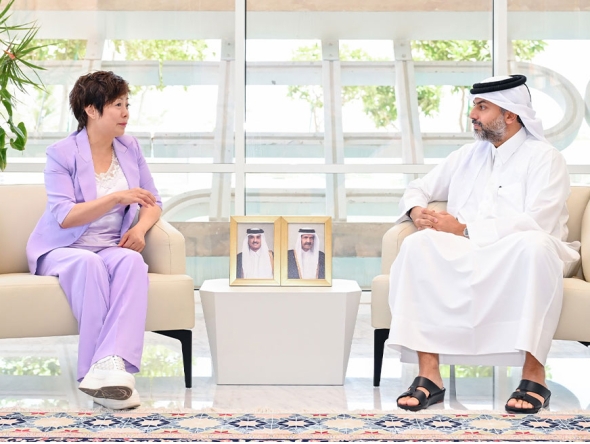 Chief Executive Officer of QFZ Sheikh Mohammed bin Hamad bin Faisal Al-Thani with Executive Vice President & CEO of BYD Stella Li during the meeting.