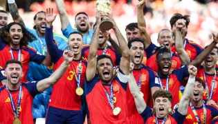 Spain down Argentina to win World Cup, shatter Messi dream