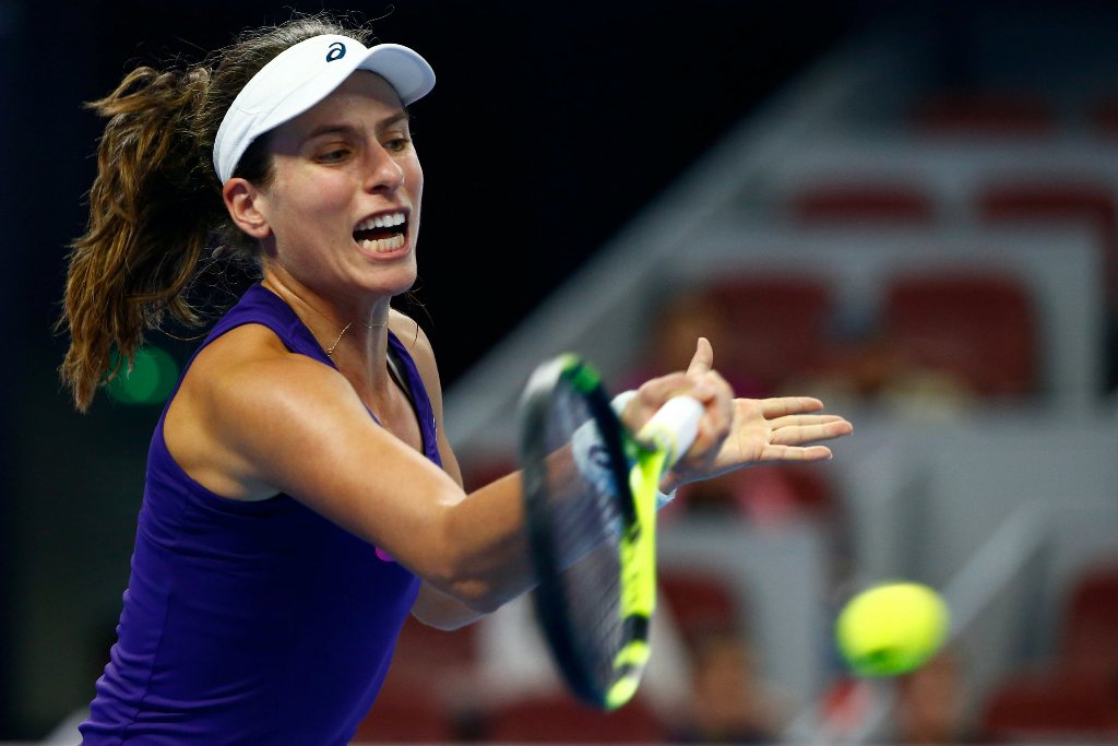 Britain's Johanna Konta plays against China's Zhang Shuai. (Reuters/Thomas Peter)