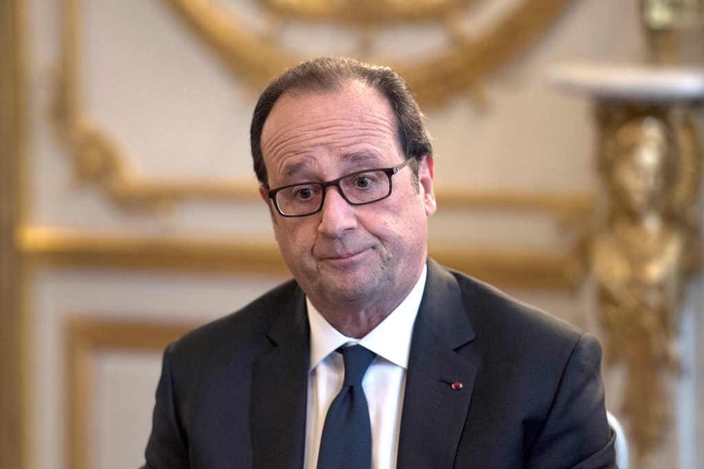 French president Francois Hollande is pictured during a meeting with the French Foreign Affairs Minister and figures from the cultural world and members of associations committted to peace in Syria, on October 14, 2016 at the Elysee presidential palace in