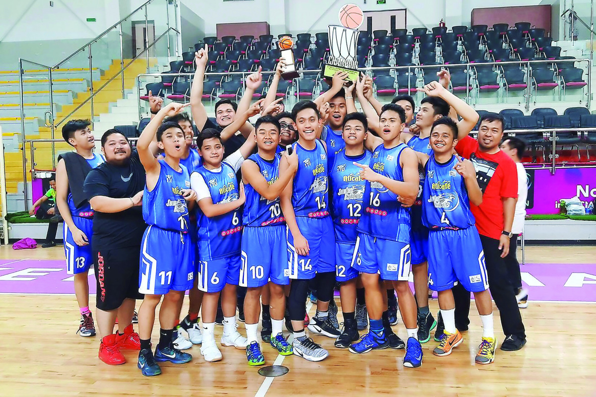 Qatar Junior Falcons players and officials pose for a photograph after winning the U17 Youth GCC All-Filipino Club Championship 2016, in Manama, Bahrain recently.