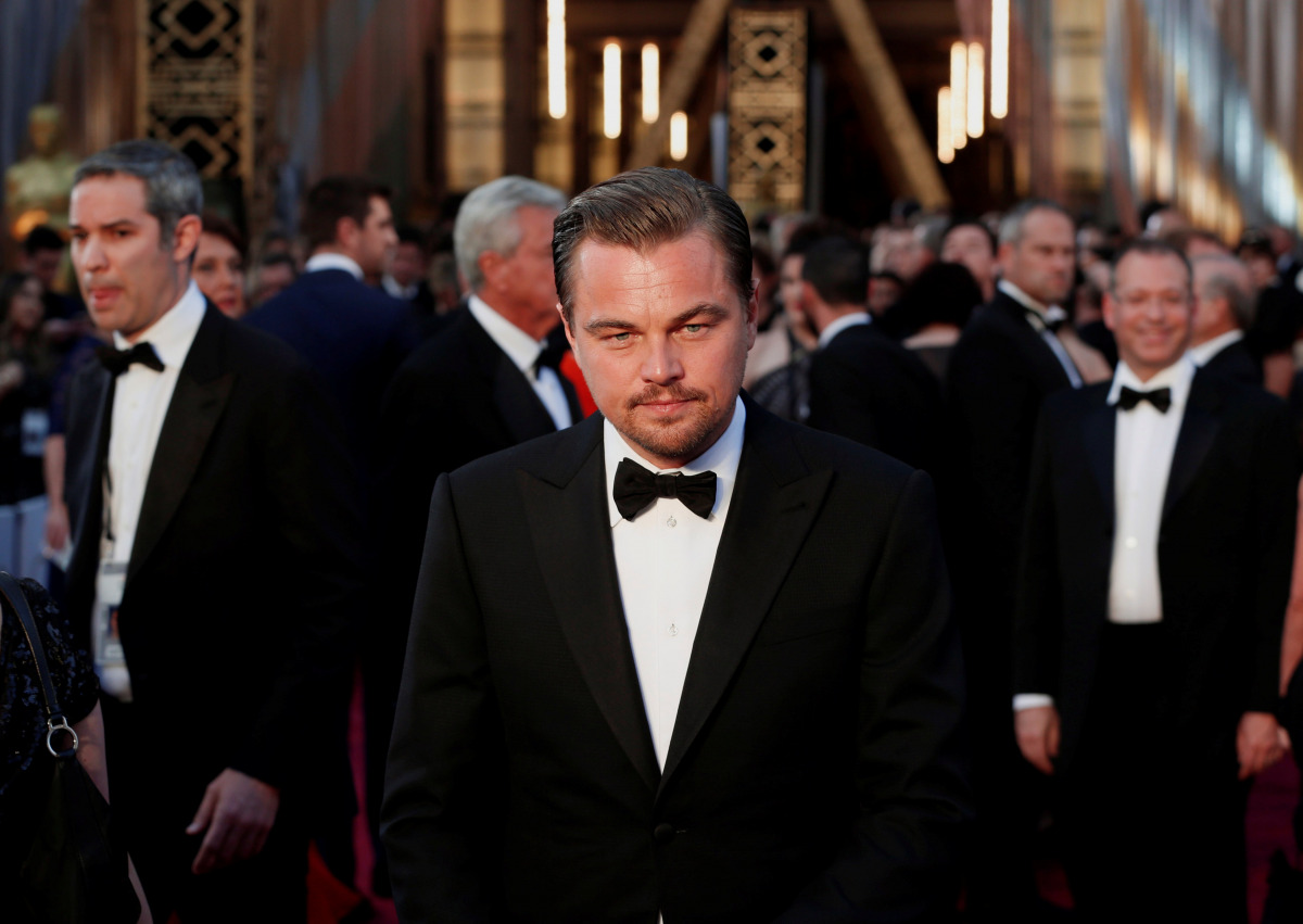 Leonardo DiCaprio wearing a Giorgio Armani tuxedo arrives at the 88th Academy Awards in Hollywood, California, February 28, 2016 (REUTERS / Lucas Jackson)