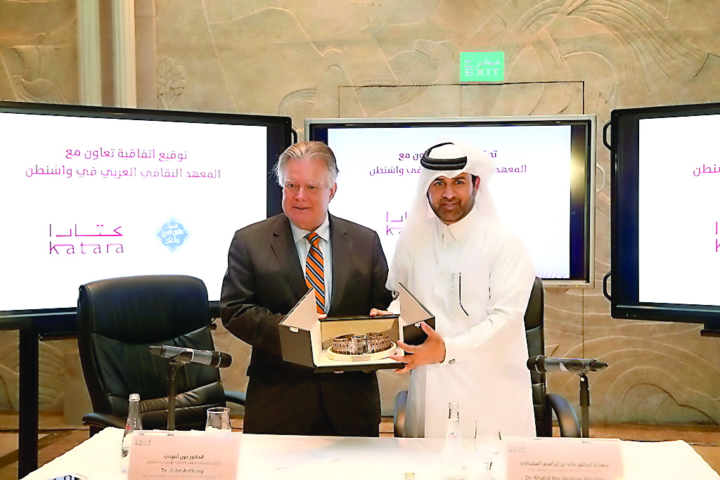 General Manager of the Cultural Village Foundation-Katara, Dr Khalid bin Ibrahim Al Sulaiti, and the CEO of Arab Cultural Institute in Washington DC, Dr John Duke Anthony, at the agreement signing ceremony.