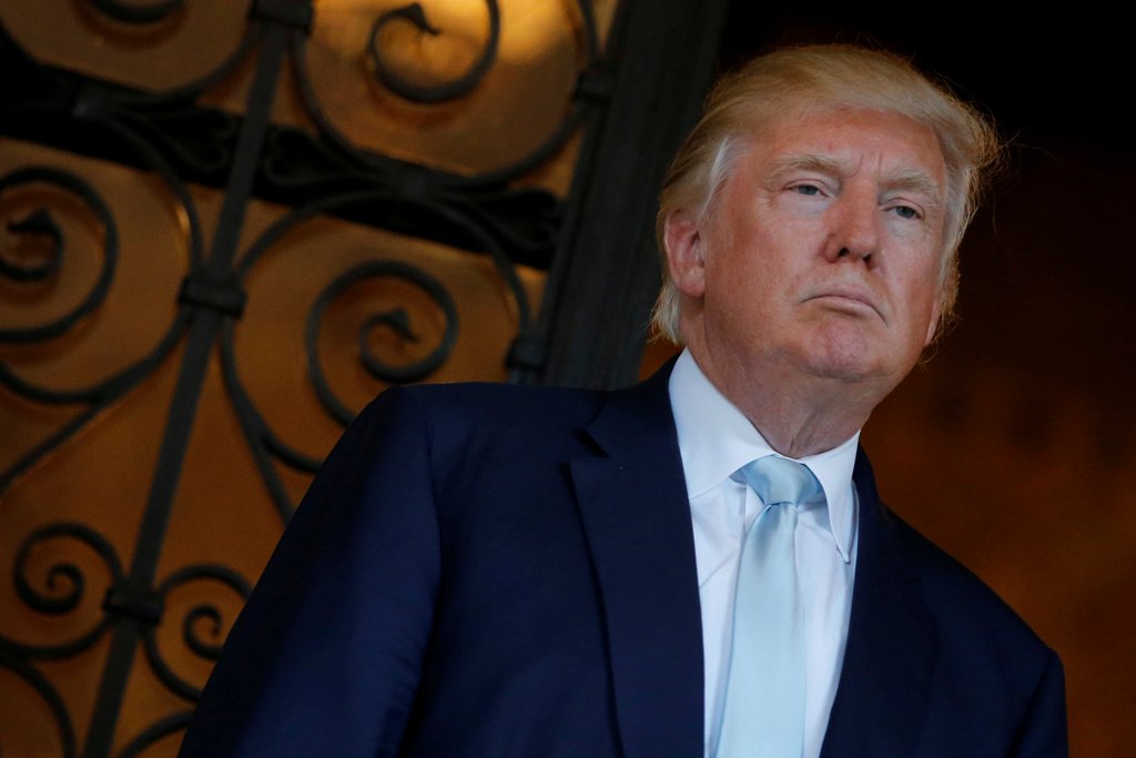 U.S. President-elect Donald Trump delivered brief remarks to reporters at the Mar-a-lago Club in Palm Beach, Florida, U.S. December 28, 2016. REUTERS/Jonathan Ernst
