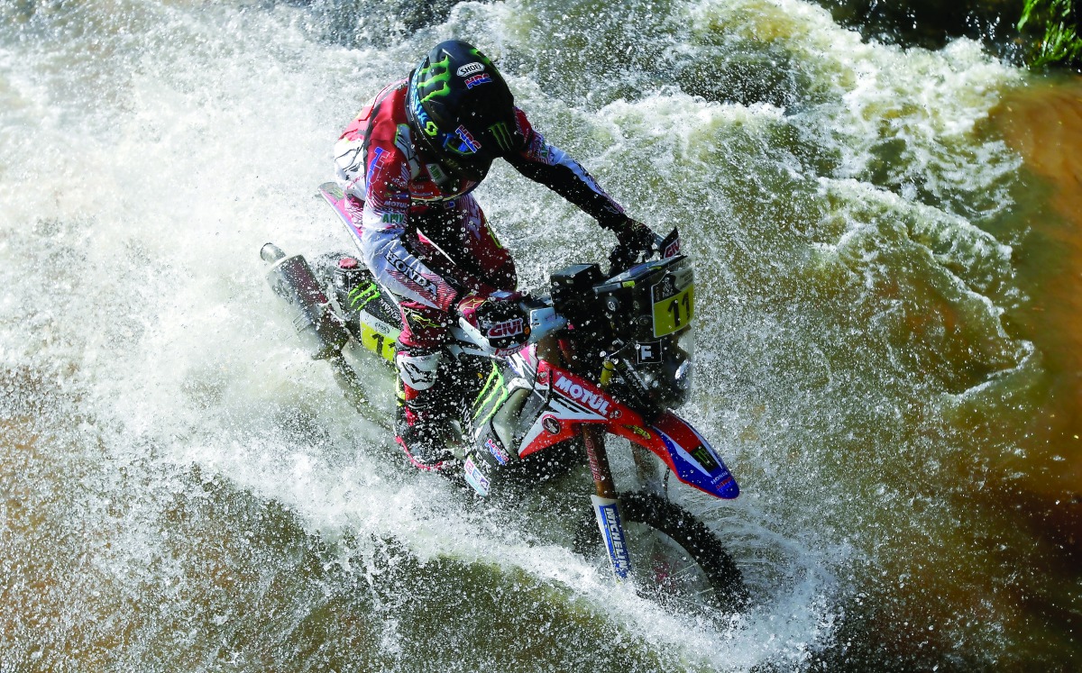 Joan Barreda of Spain rides his Honda during the First stage from Asuncion, Paraguay  to Resistencia, Argentina in the 39th Dakar Rally Edition on Thursday . 