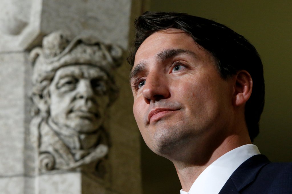 Canada's Prime Minister Justin Trudeau takes part in a news conference on Parliament Hill following a cabinet shuffle in Ottawa, Ontario, Canada, January 10, 2017. REUTERS/Chris Wattie
