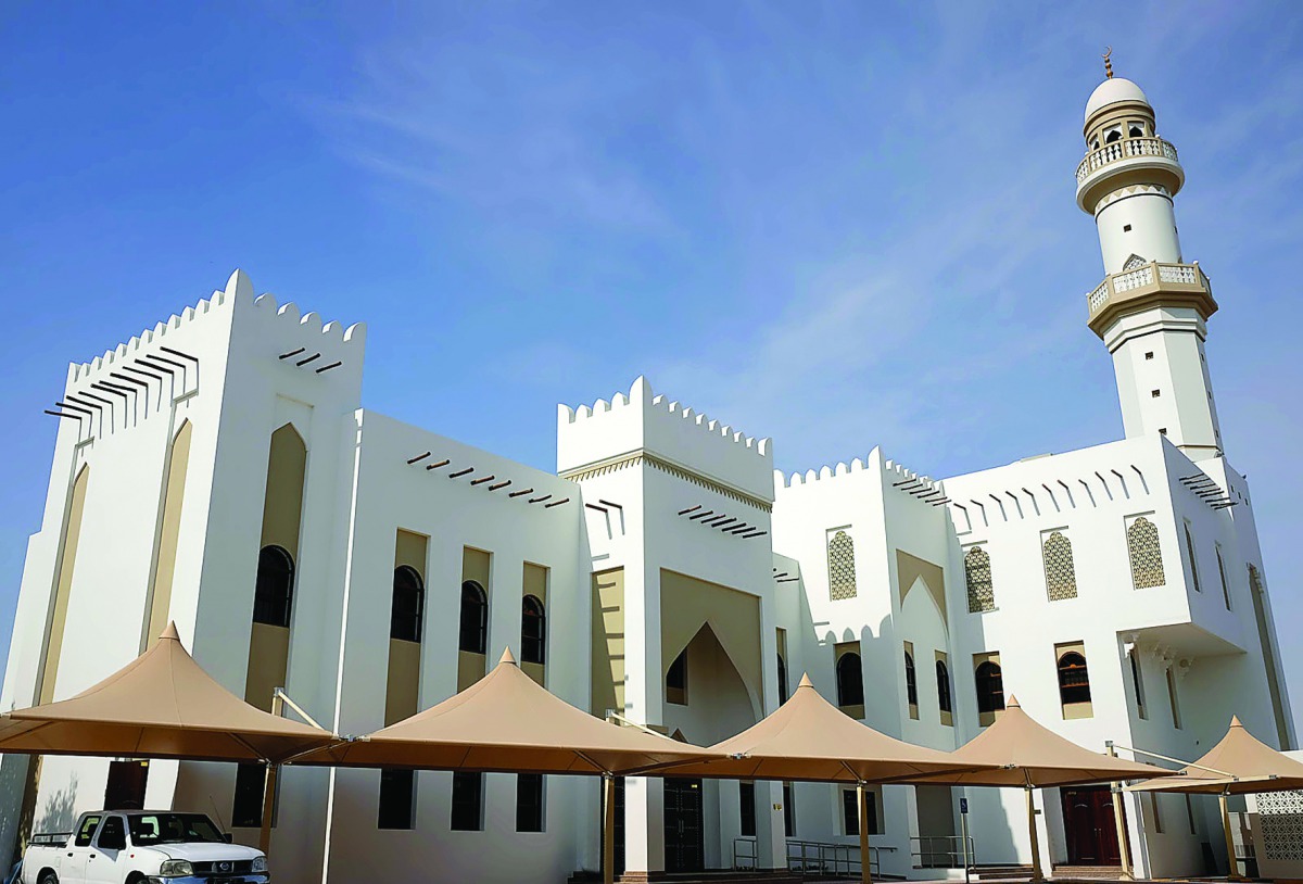 The new mosque has a capacity of 977 worshippers.