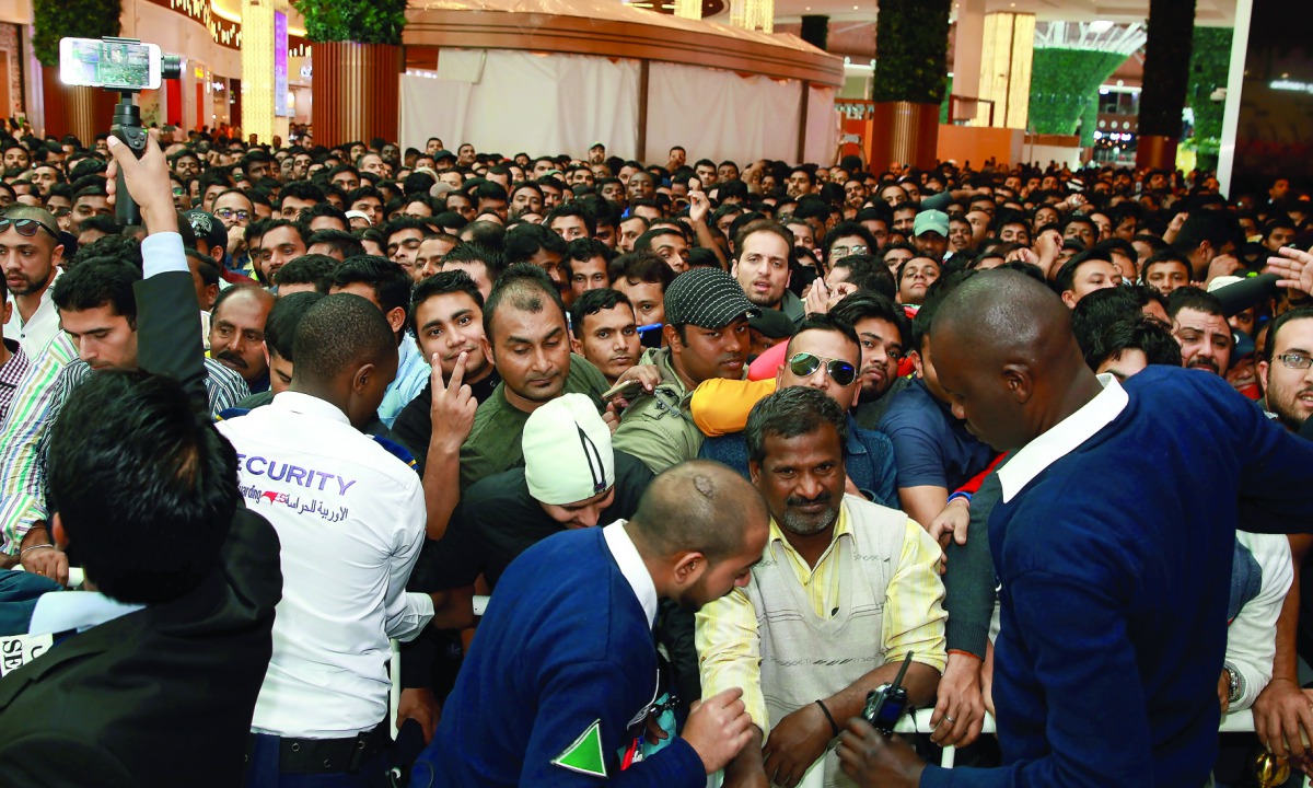 Crowds waiting to enter the new Sharaf DG Store in the Mall of Qatar yesterday. Pic: Qassim Rahmatullah/ The Peninsula