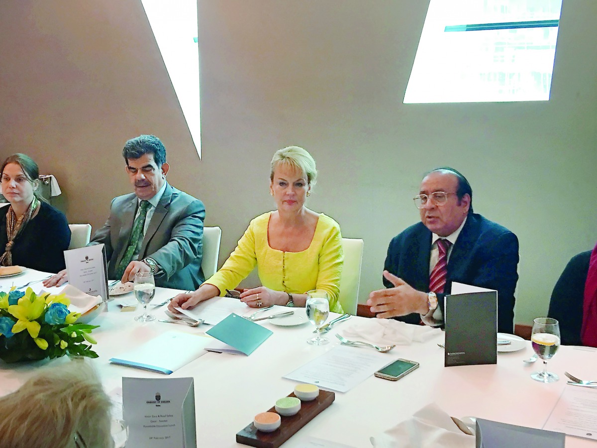 Experts at the roundtable discussion on traffic and road safety.