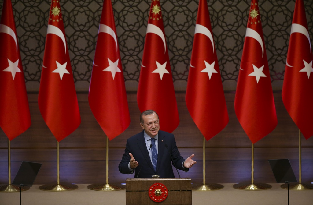 Turkish President Recep Tayyip Erdogan delivers a speech during the presentation ceremony of Ministry of Culture and Tourism Special Awards at presidential complex in Ankara, Turkey on February 09, 2017. (Murat Kula - Anadolu Agency)