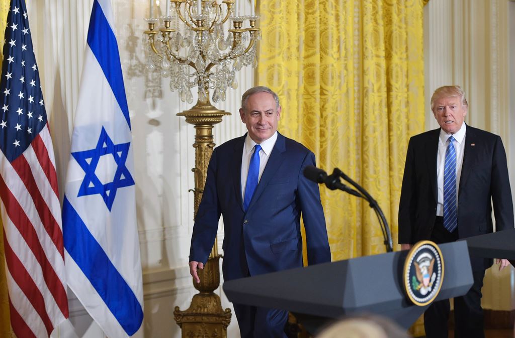 US President Donald Trump and Israel's Prime Minister Benjamin Netanyahu take arrive for a joint press conference in the East Room of the White House on February 15, 2017 in Washington, DC. / AFP / MANDEL NGAN